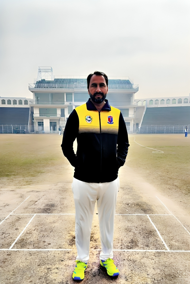 Mujahid Gorsi (Captain)